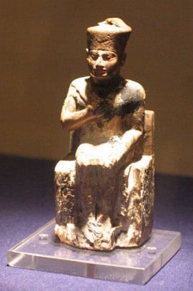 Estátua de Khufu